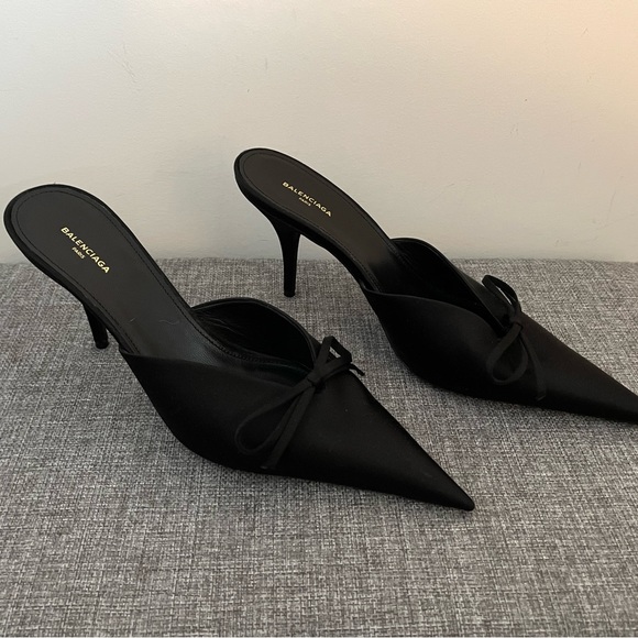 Pristine Authentic Balenciaga Knife Mules - Picture 1 of 3
